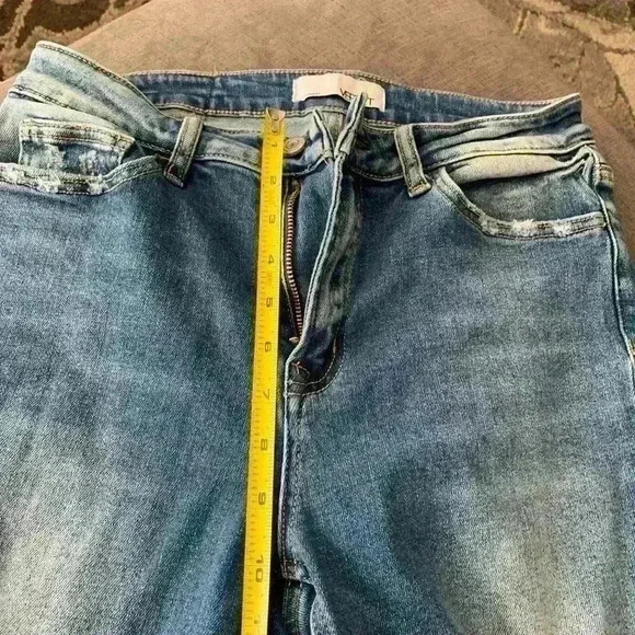 Vervet Distressed Jeans size 28 - Picture 7 of 7